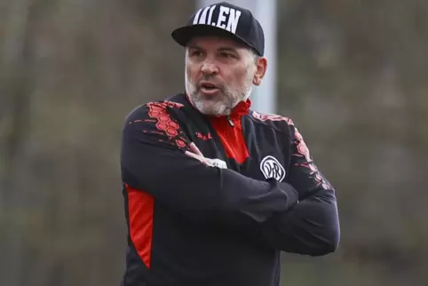 Uwe Wolf ist seit März Coach des VfR Aalen.