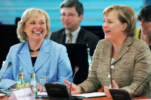 Als Integrationsbeauftragte der Bundesregierung hatte Maria Böhmer (links) acht Jahre lang ein Büro im Bundeskanzleramt in Berli