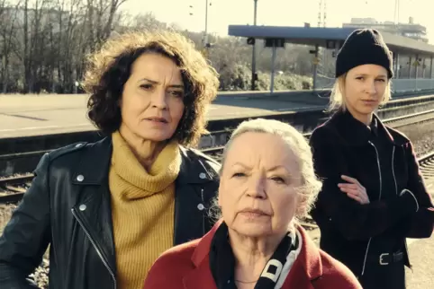 Ulrike Folkerts, Ursula Werner und Lisa Bitter in „Tatort: Lenas Tante“.