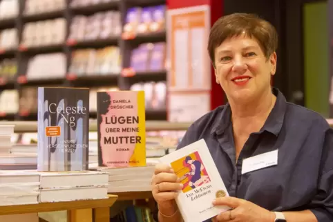  Petra Dressing von der Thalia-Buchhandlung stellt drei auf der Buchmesse hochgelobte Werke vor.