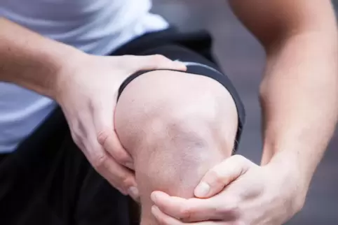 Knieverletzungen brauchen häufig lange zum Ausheilen.