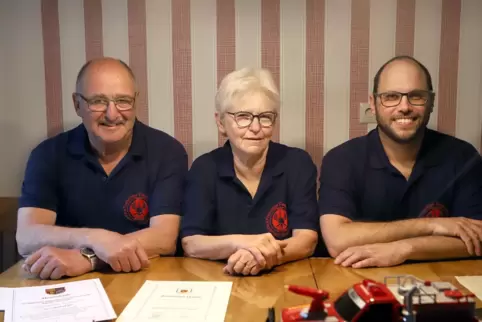  Manfred (links), Dora und Frank Bolz sind eine aktive Feuerwehrfamilie.