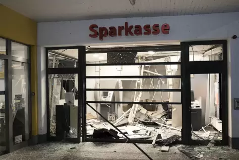 Der jüngste Fall: In Zweibrücken hat es einen Geldautomaten der Sparkasse erwischt. 