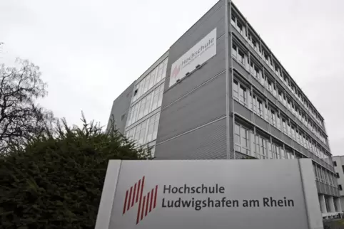 Die Hochschule Ludwigshafen in der Ernst-Boehe-Straße.