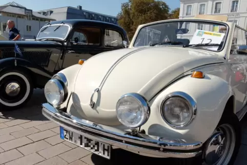 Der VW Käfer war als erstes Auto sehr gefragt.