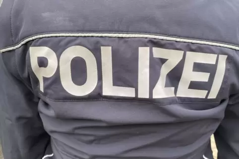 Die Polizei wurde am Mittwochabend zu einer „Schlägerei unter mehreren Personen“ in ein Hotel gerufen. 