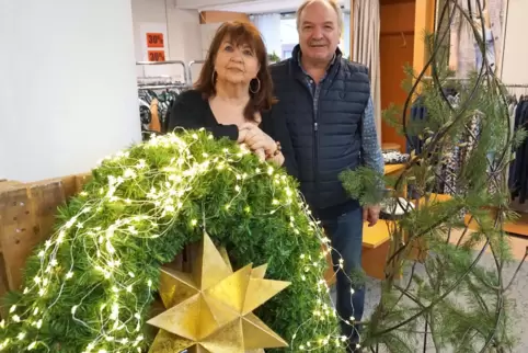 Nach 95 Jahren ist Schluss: Isabella und Peter Seibel schließen aus Altersgründen das Kaufhaus Ritter, das jahrzehntelang Kunden