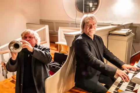 Perfektes Spiel: Volker Günther (Trompete) und Martin Retzig (Orgel) beim Silvesterkonzert in Kirchheimbolanden.