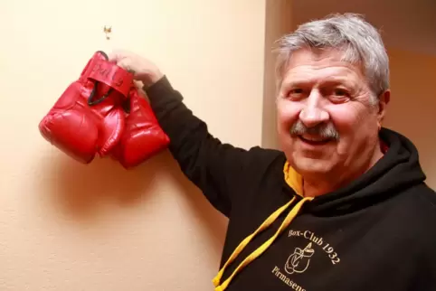 Hängte die Boxhandschuhe nach mehr als 40 Jahren an den Nagel: Peter Dully. 
