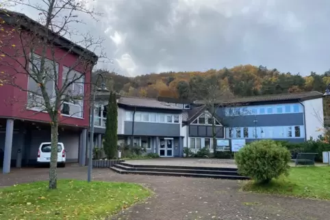 Die Verbandsgemeinde, unser Bild zeigt das Rathaus in Bruchmühlbach-Miesau, plant in diesem Jahr Investitionen in Höhe von rund 