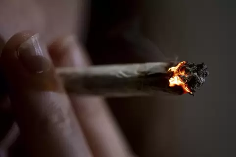 Die Gewerkschaft der Polizei im Saarland hält das geplante Cannabis-Gesetz für „nicht praxistauglich“. 