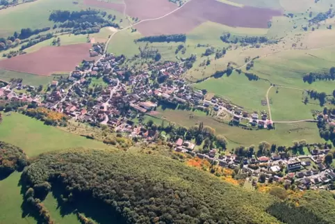 Die Gemeinde Katzenbach von oben betrachtet.