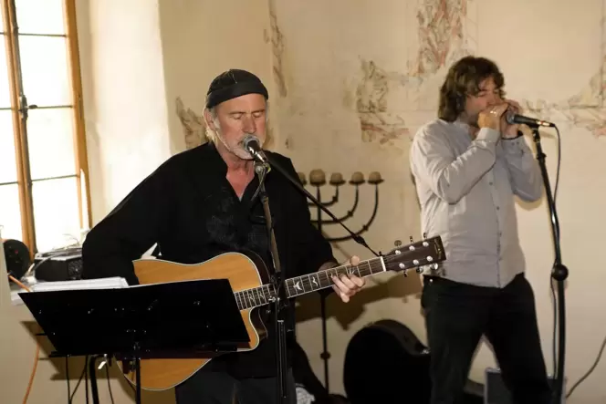 Denny Newman (links) und Albert Koch bei einem Auftritt anno 2014 in der ehemaligen Synagoge in Odenbach.