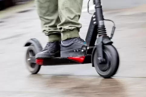Neue Art der Fortbewegung: ein E-Scooter.