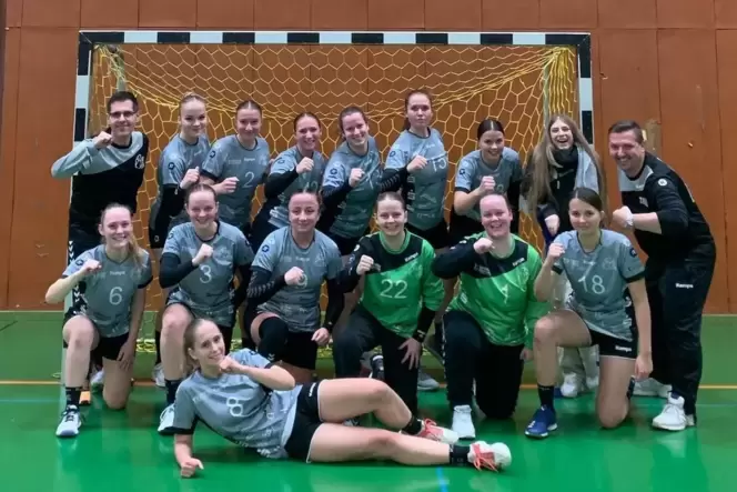 Die TSR-Handballerinnen haben in der Bezirksliga alle 18 Saisonspiele gewonnen.
