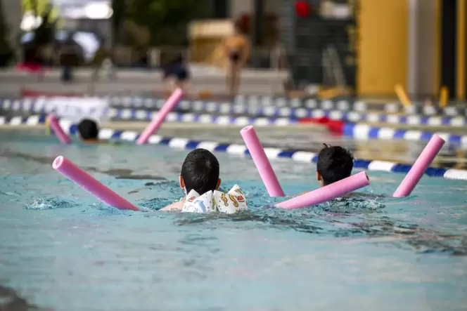 Der Nothilfefonds würde gerne regelmäßig Schwimmkurse für Kinder aus belasteten Familien anbieten.