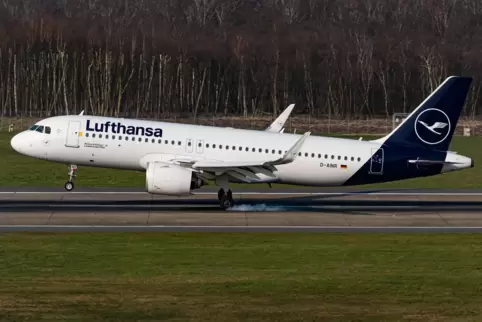 Gerade aufgesetzt: Der Airbus A320 neo mit dem Namen Landau. 