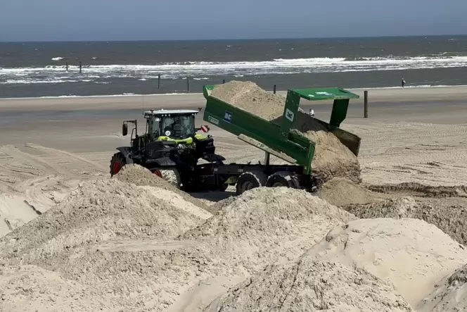 Sandaufschüttung auf Norderney