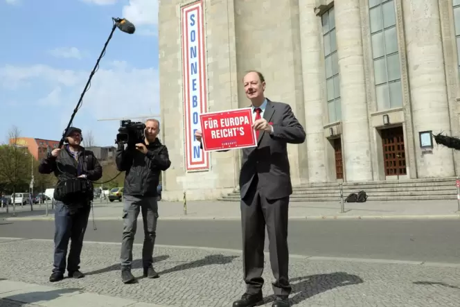 Die Satirepartei »Die Partei« geht auch in diesem Jahr mit Martin Sonneborn (59) in den Europawahlkampf.