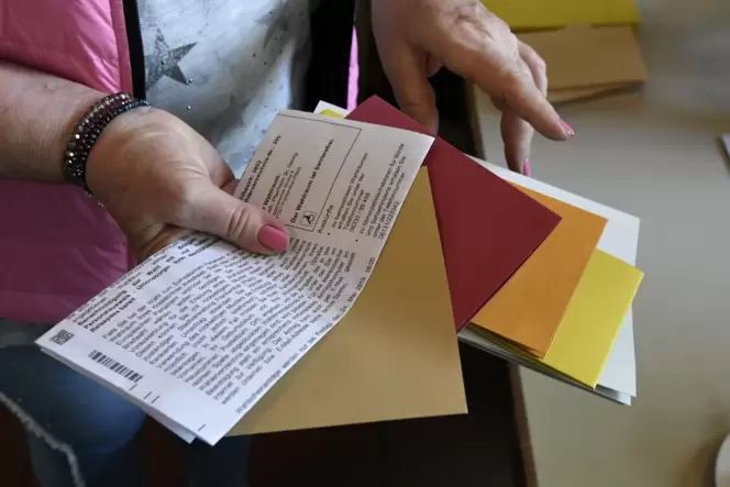 Jede Menge Auswahl bei den Kommunalwahlen 2019: Viele Menschen entscheiden sich für die Stimmabgabe per Briefwahl.