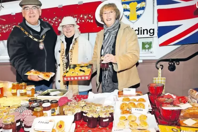 In guter Erinnerung: Spaldinger Gäste verkaufen Süßes in Speyer (hier beim Weihnachtsmarkt 2012).