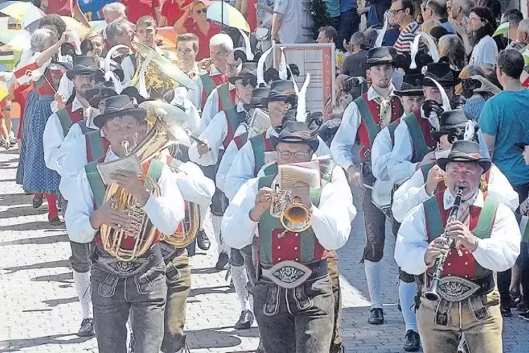 Besuch aus Südtirol: die Musikkapelle Wangen aus der Kirchheimbolander Partnerstadt Ritten.