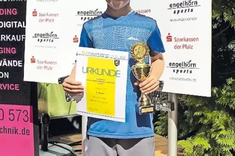 Beim Start in der jüngsten Altersklasse bei den Jugend-Pfalz-Meisterschaften holte der Bolander Alexander Haage Rang eins.