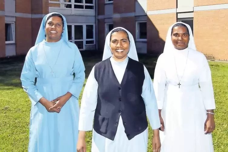 Noch bis Ende des Monats sind Schwester Elsa, Schwester Ann und Schwester Gricy (von links) in Schifferstadt. Die indischen Schw