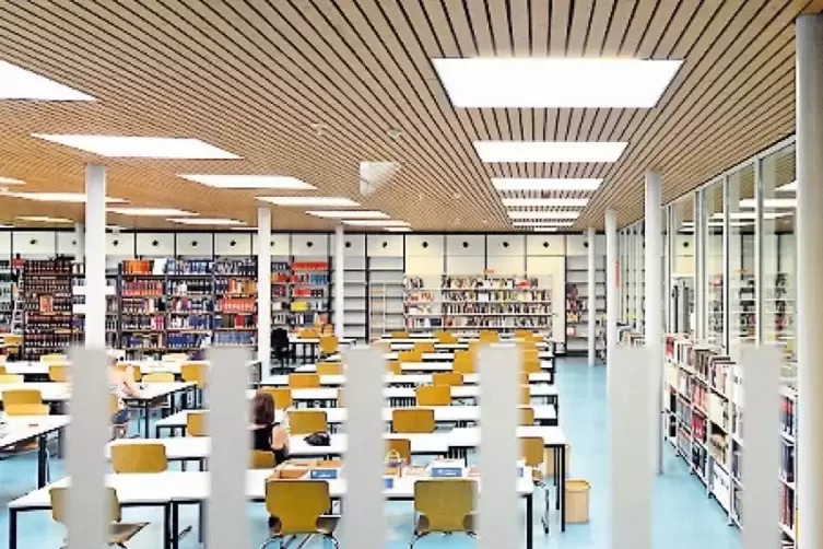 Semesterferien: Blick in die heutige Uni-Bibliothek.