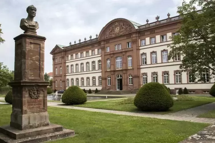 Der Zweibrücker Schlossgarten ist in der Regel nicht für die Öffentlichkeit zugänglich. Am Samstag findet hier aber das Dinner i
