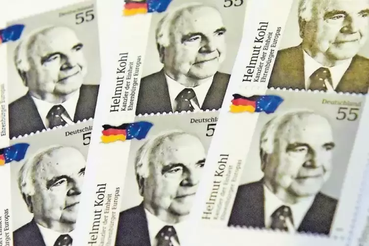 Beliebtes Andenken: Kohl-Briefmarken.