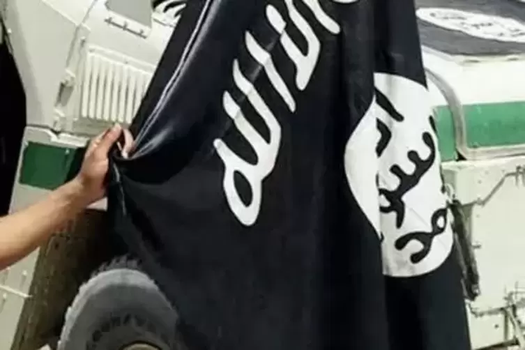 Auch der Mann aus der Vorderpfalz soll im Internet das Symbol der IS-Terrormiliz gezeigt haben. Foto: dpa 