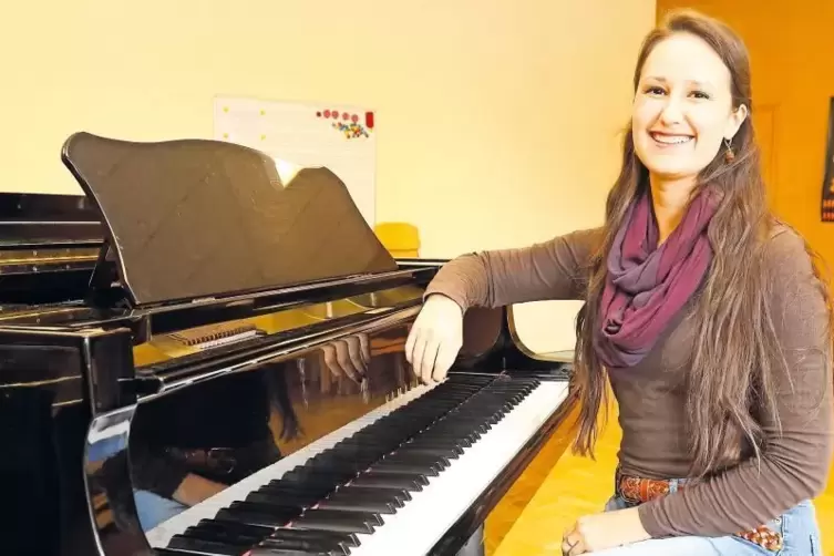 Lena Maria Kosack, die neue Gesangslehrerin an der Musikschule Leiningerland in Grünstadt, wird sich beim Konzert „Jazz meets Cl