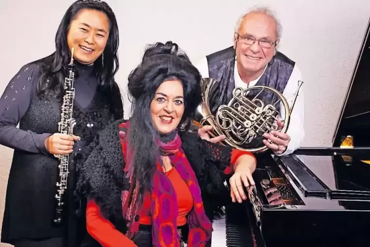 Cornopia: Seun Eung Lee, Birgitta Lutz und Peter Arnold (von links).