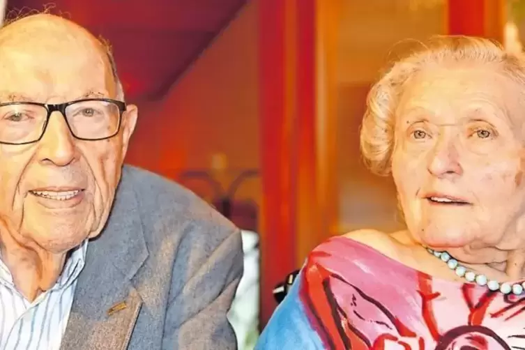 Dass Kurt und Gunhilde Stix schon 65 Jahre verheiratet sind, haben sie gar nicht so recht bemerkt.