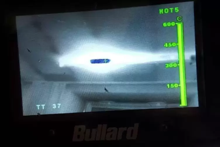 Durch die Wärmebildkamera zu sehen: der überhitzte Kondensator.  Foto: Feuerwehr VGRheinauen