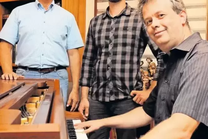 Das Führungsteam der Pfälzischen Musikschule, von links: Vorsitzender Michael Menke, Geschäftsführer Christian Kucks und Schulle