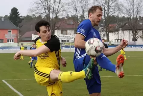 Da sah’s noch gut aus: Michael Bittner (links), Schütze des 2:0.