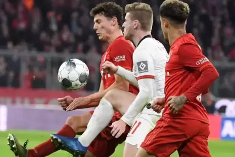 Im Gleichschritt: 0:0 endete das Bundesliga-Topspiel am Sonntagabend.