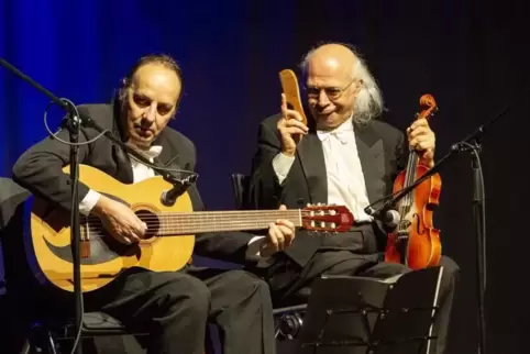 Verrückt, bizarr und stürmisch, aber auch faszinierend: Luca Domenicali und Danilo Maggio sind die „Microband“. Am Sonntag waren