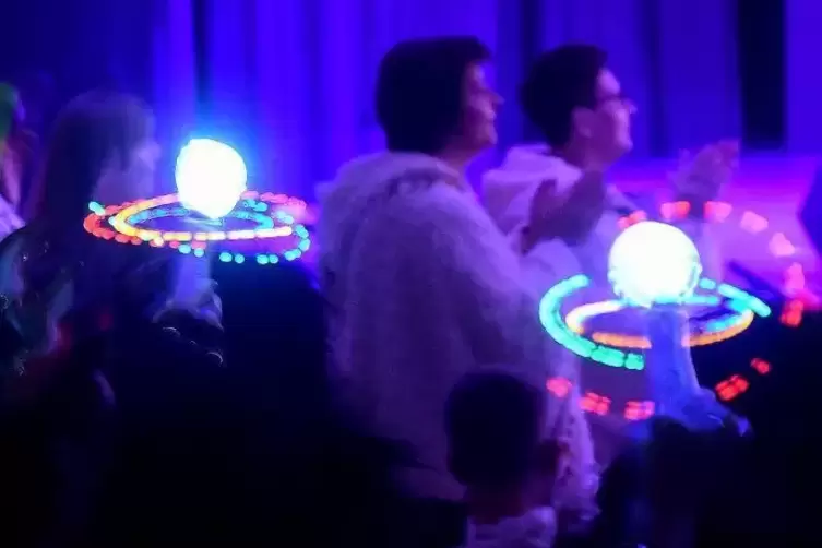 Von Anfang bis Ende war die Stimmung in der Stadthalle gro&szlig;artig, die G&auml;ste haben ausgelassen Fasnacht, die Akteure und auch sic
