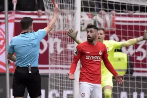 Gesperrt: FCK-Mittelfeldspieler Hikmet Ciftci.