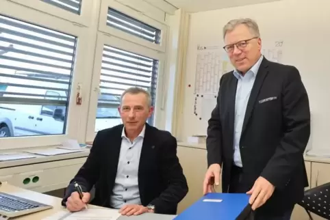 Hanns Gauch (links), Leiter des Fachbereichs 3, und Dezernent Bernd Findt betreuen ein großes Aufgabengebiet.