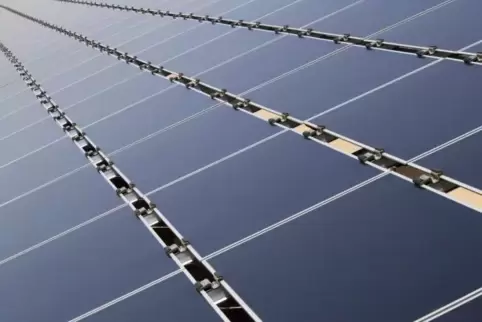 Um Dachflächen-Photovoltaik geht es am 4. März im Kreishaus. 