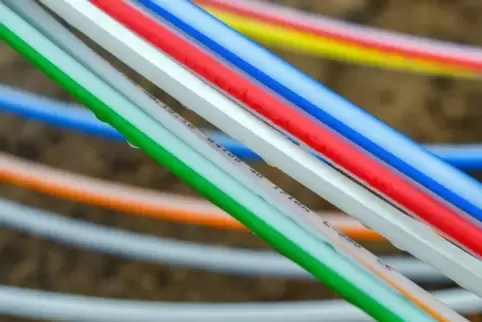 In fünf Dörfern der Verbandsgemeinde wollen gleich zwei Firmen ein Glasfasernetz in Angriff nehmen.