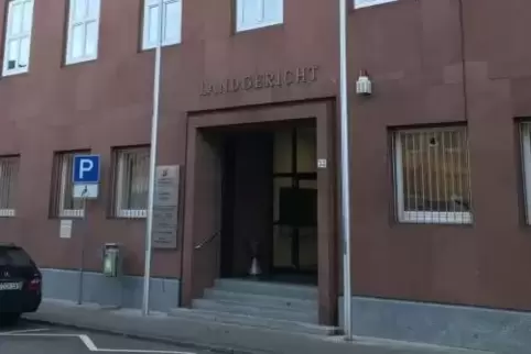 Ort der Verhandlung: Landgericht Frankenthal. Ort der Verhandlung: Landgericht Frankenthal.