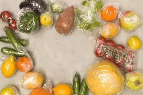 Anders als bei Lebensmitteln ist „bio“ bei Plastik nicht geschützt. Auch kompostierbares Bioplastik darf meist nicht in die grün