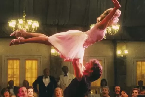 „Die beste Zeit unseres Lebens“: Jennifer Grey und Patrick Swayze im Film „Dirty Dancing“, der 1987 in hiesigen Kinos lief..