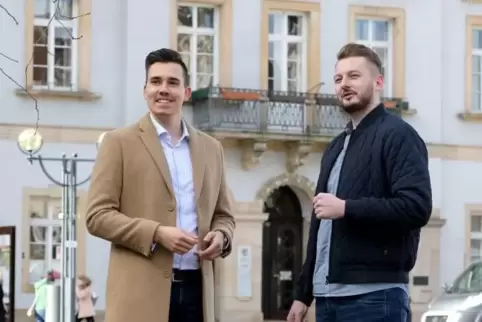 Tim Ebert (links) und Eugen Steinbach wollen mit ihrer Werbeagentur „Accenty“ weiter wachsen. Die Jungunternehmer verlegen desha