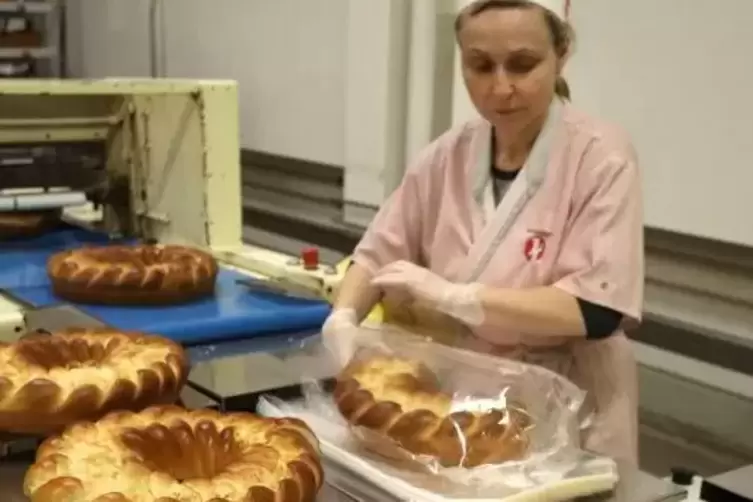 Der Butterkranz geh&ouml;rt zu Hofmeister wie der Saumagen in die Pfalz. Er ist einzigartig, schw&auml;rmen die M&auml;nner, die ihn t&auml;glich he